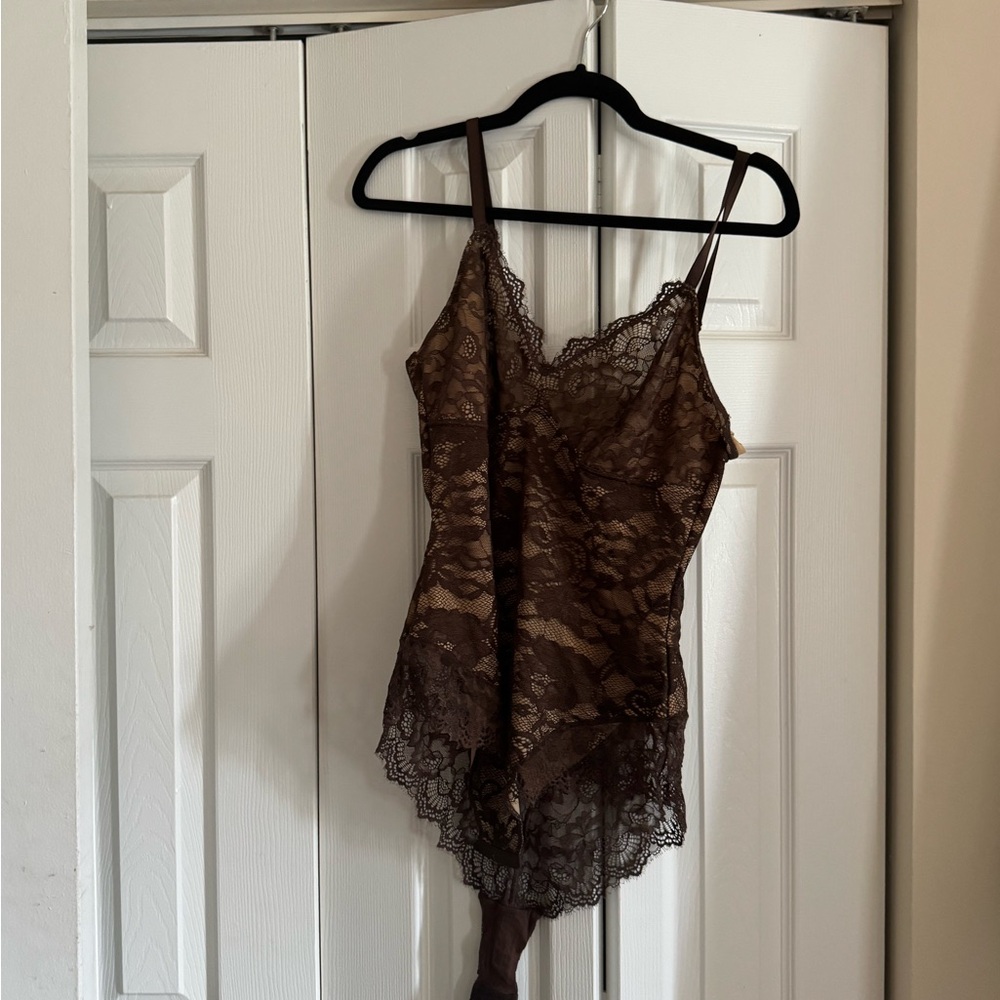 Elegant Brown Lace Chemise